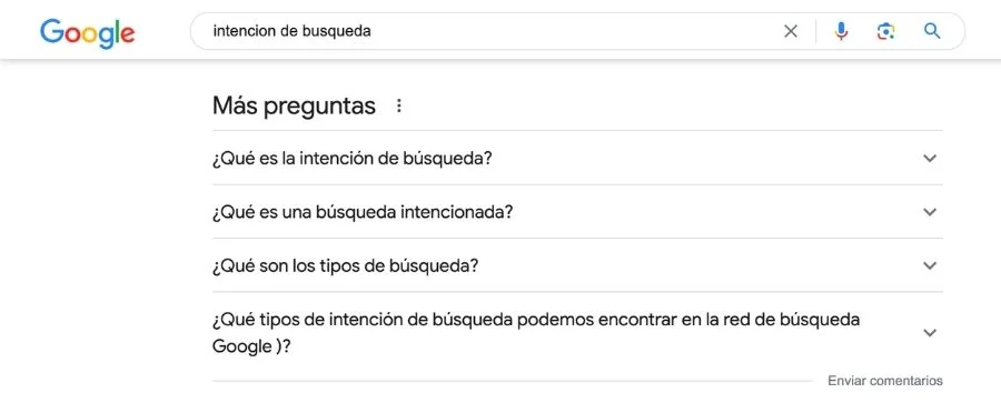 Observa las preguntas frecuentes de Google para determinar la intención de búsqueda